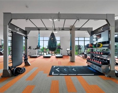 1777 Peachtree Street Ne - Photo Thumbnail 24