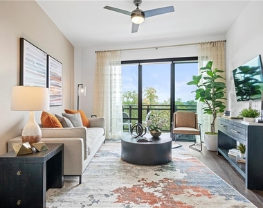 1777 Peachtree Street Ne - Photo Thumbnail 5