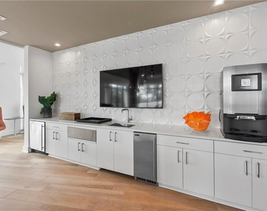 1777 Peachtree Street Ne - Photo Thumbnail 21