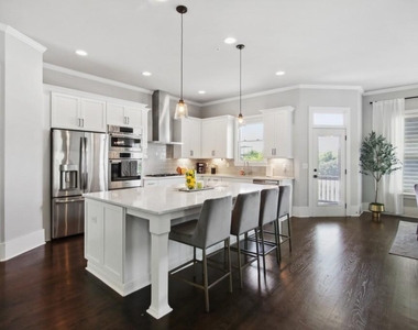 692 Drewry Street Ne - Photo Thumbnail 7