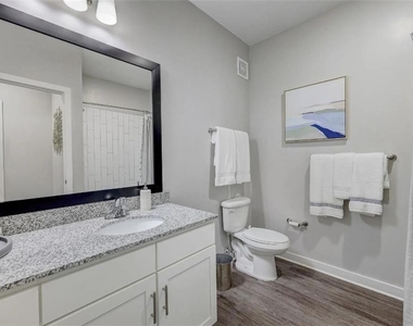 4000 Mill Spring Circle Sw - Photo Thumbnail 7