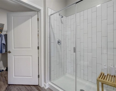 4000 Mill Spring Circle Sw - Photo Thumbnail 8