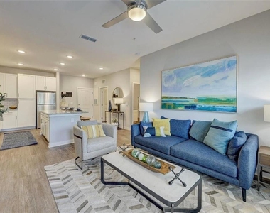 4000 Mill Spring Circle Sw - Photo Thumbnail 2