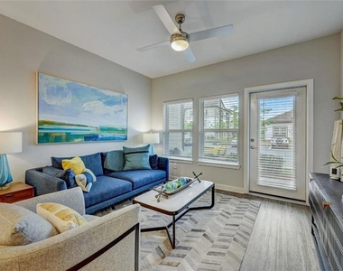 4000 Mill Spring Circle Sw - Photo Thumbnail 3