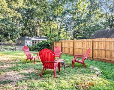 2871 Tupelo Street Se - Photo Thumbnail 4