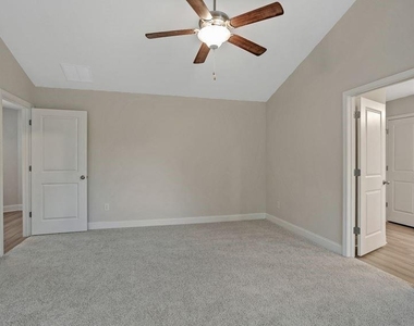 156 Chase Landing Drive - Photo Thumbnail 18