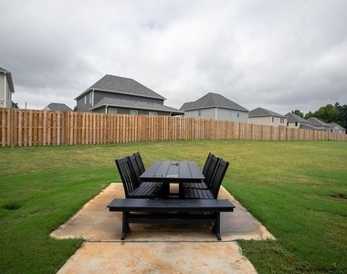 112 Chase Landing Drive - Photo Thumbnail 15