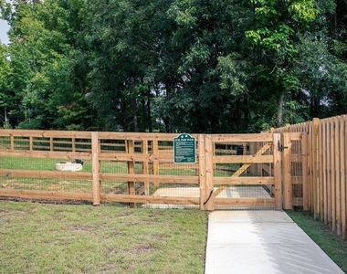 112 Chase Landing Drive - Photo Thumbnail 17