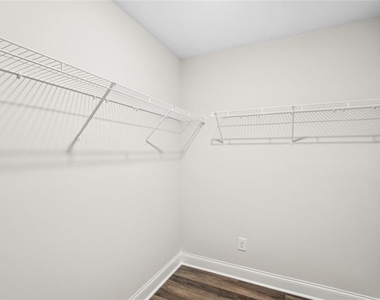 2300 Paris Road - Photo Thumbnail 10