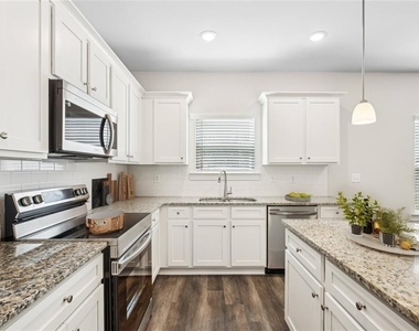 2300 Paris Road - Photo Thumbnail 4
