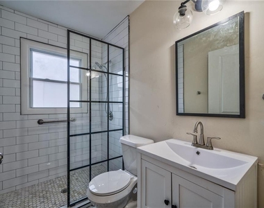 933 Dell Avenue Se - Photo Thumbnail 6