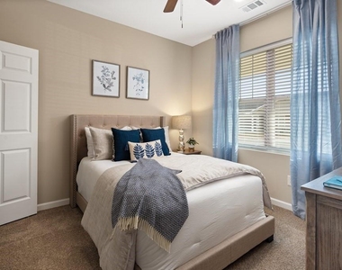 100 Harvest Grove Lane Se - Photo Thumbnail 13