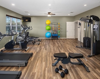 100 Harvest Grove Lane - Photo Thumbnail 8