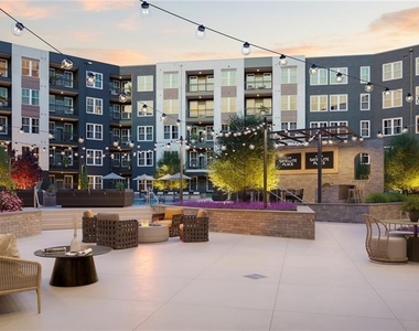 3100 Commerce Avenue Nw - Photo Thumbnail 13