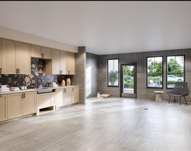3100 Commerce Avenue Nw - Photo Thumbnail 7