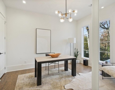 3041 Parkridge Drive Ne - Photo Thumbnail 1