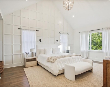 3041 Parkridge Drive Ne - Photo Thumbnail 9