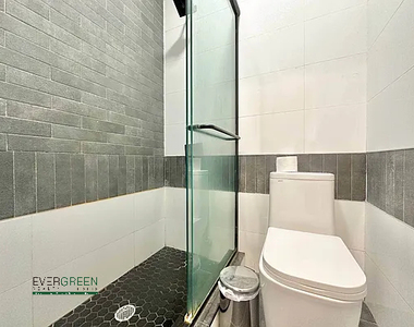 81 Central Avenue - Photo Thumbnail 6