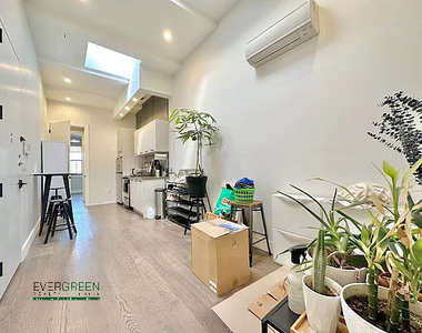 81 Central Avenue - Photo Thumbnail 2
