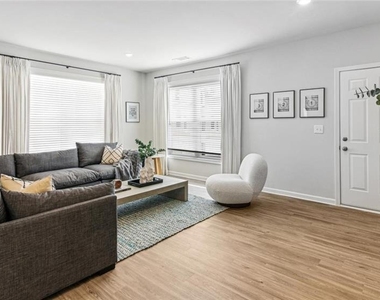 10 Bridgestone Avenue - Photo Thumbnail 6