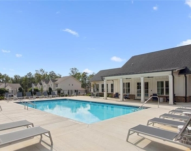 10 Bridgestone Avenue - Photo Thumbnail 17