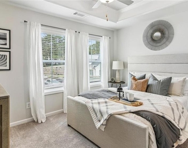 10 Bridgestone Avenue - Photo Thumbnail 13