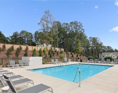 10 Bridgestone Avenue - Photo Thumbnail 22