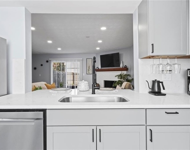 1858 Shenandoah Valley Lane Se - Photo Thumbnail 18