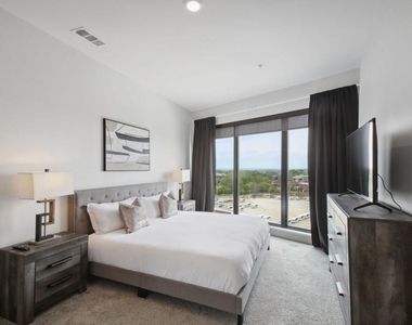 1050 Howell Mill Road - Photo Thumbnail 11