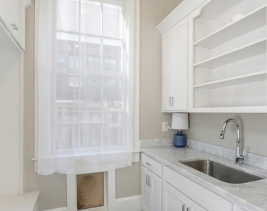 1013 Euclid Avenue - Photo Thumbnail 5