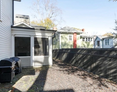 1013 Euclid Avenue - Photo Thumbnail 16