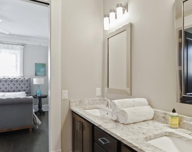 1013 Euclid Avenue - Photo Thumbnail 24