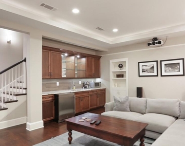 1013 Euclid Avenue - Photo Thumbnail 21