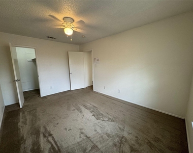4810 West Wind Trl - Photo Thumbnail 16