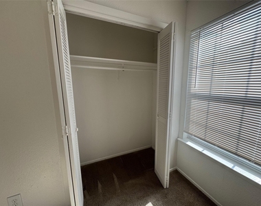 4810 West Wind Trl - Photo Thumbnail 14