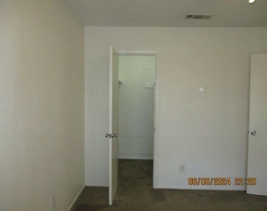 4810 West Wind Trl - Photo Thumbnail 10