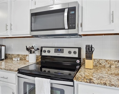 5212 Laurel Bridge Drive Se - Photo Thumbnail 17