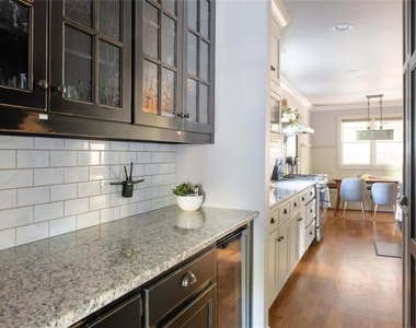 2330 1st Avenue Ne - Photo Thumbnail 16