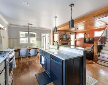 2330 1st Avenue Ne - Photo Thumbnail 22