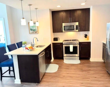 3382 Peachtree Road Ne - Photo Thumbnail 3