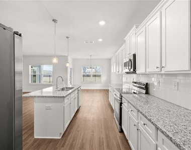 100 Agee Lane - Photo Thumbnail 13