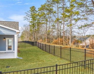 100 Agee Lane - Photo Thumbnail 32