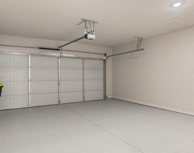 100 Agee Lane - Photo Thumbnail 27