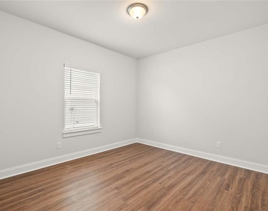 100 Agee Lane - Photo Thumbnail 23