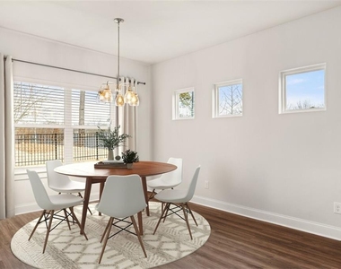 100 Agee Lane - Photo Thumbnail 9