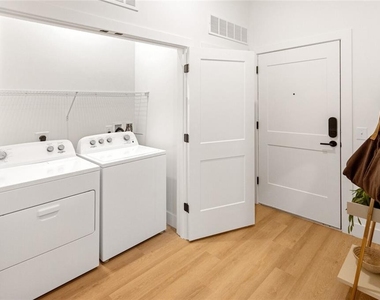 2300 Margot Street - Photo Thumbnail 12