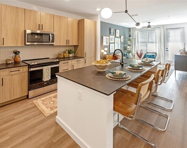2300 Margot Street - Photo Thumbnail 16