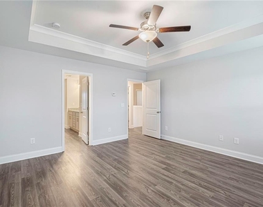 3792 Oak Ridge Drive - Photo Thumbnail 7