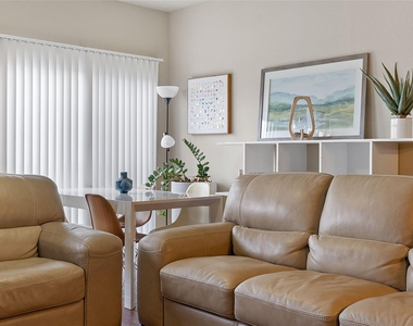 5117 N Lamar Blvd - Photo Thumbnail 14