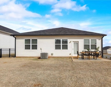 257 Bur Oak Bend - Photo Thumbnail 20